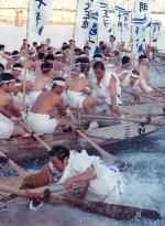 Boat race held on Kumano River